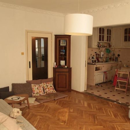 Elie'S Home Várna Kültér fotó